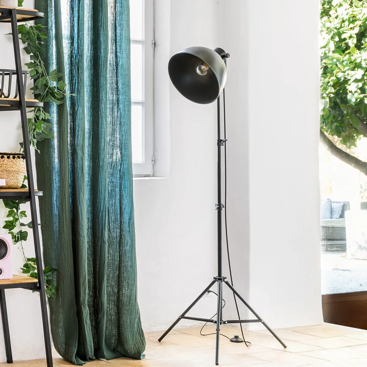 Lampadaire trépied "Basalt"*ATMOSPHERA Outlet