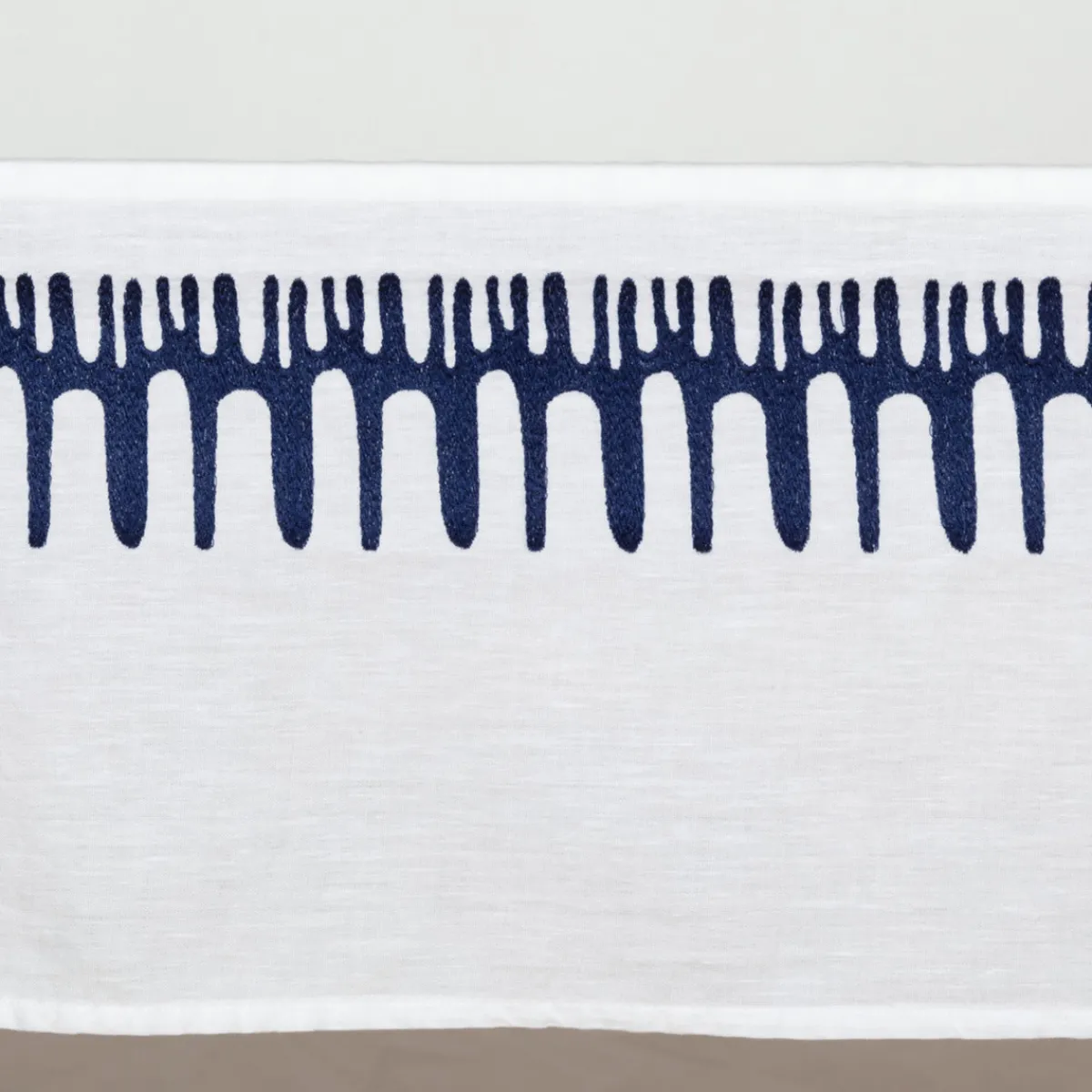 Nappe broderie "Lizandro", coton et lin*ATMOSPHERA