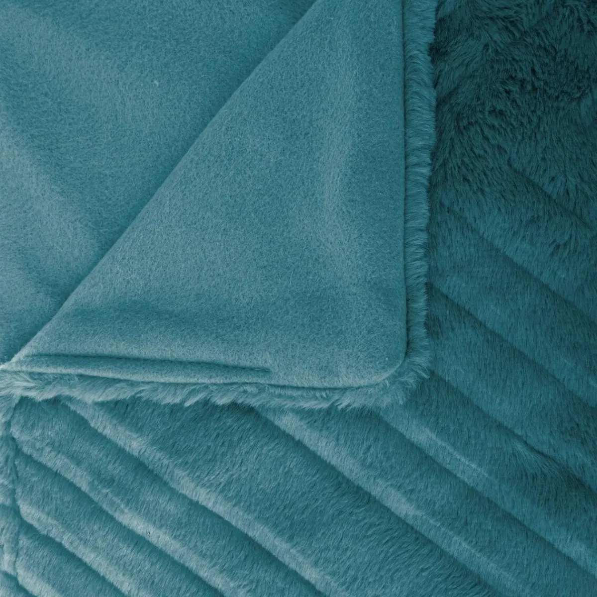 Plaid "3D Géo" fausse fourrure*ATMOSPHERA New