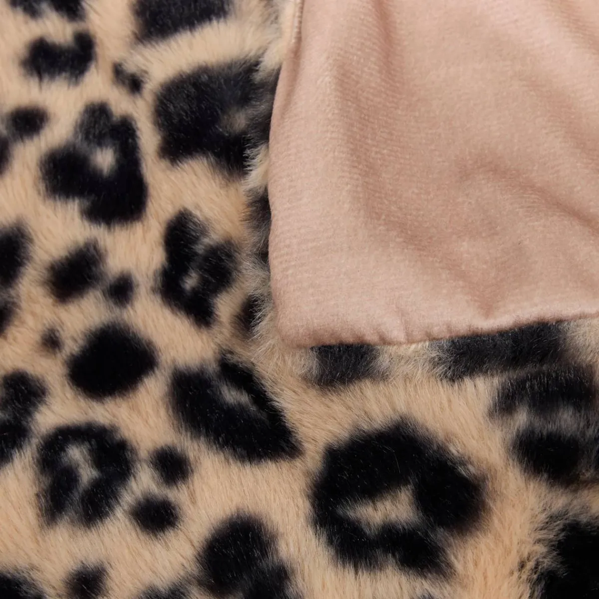 Plaid fausse fourrure imprimé "Orana"*ATMOSPHERA Sale